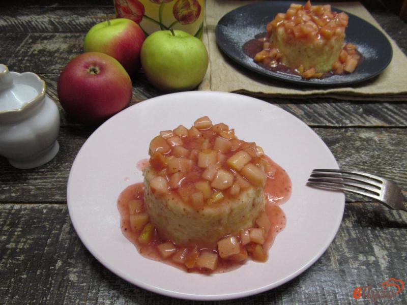 Фото приготовление рецепта: Десерт из пшена с яблоками и малиной шаг №10