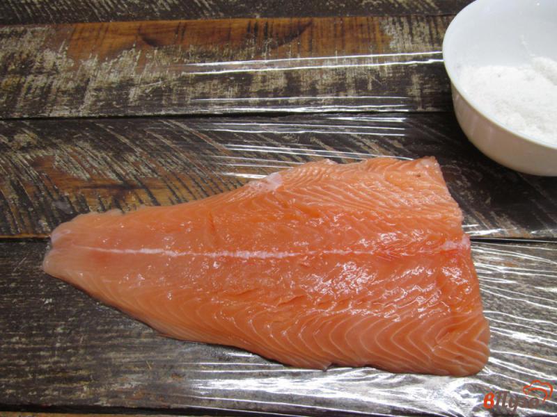 Фото приготовление рецепта: Маринованный лосось с хреном шаг №1