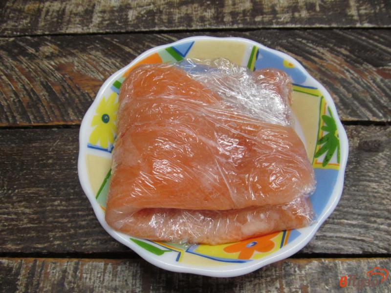 Фото приготовление рецепта: Маринованный лосось с хреном шаг №3