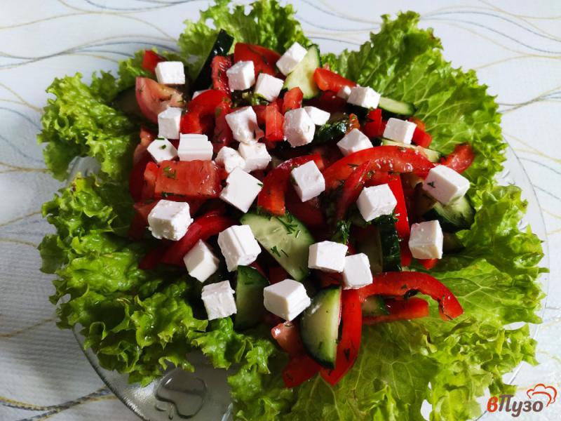 Фото приготовление рецепта: Овощной салат с сыром фета шаг №11