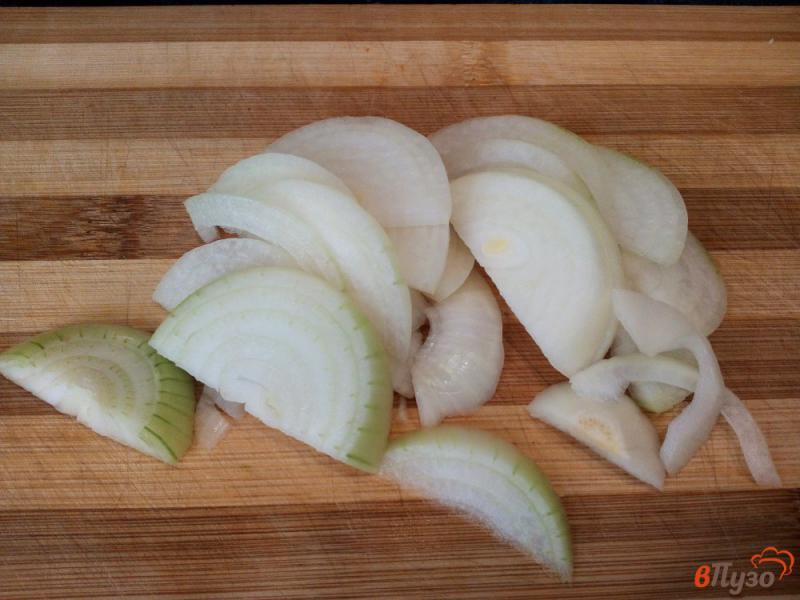 Фото приготовление рецепта: Тушеная капуста с овощами на сковороде шаг №3