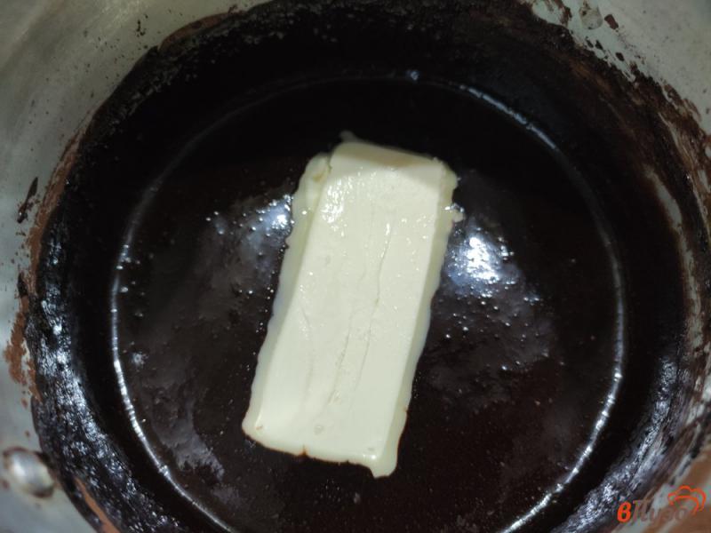 Фото приготовление рецепта: Творожная запеканка с шоколадной глазурью шаг №6