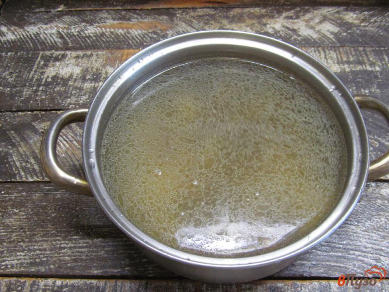 Фото приготовление рецепта: Фасолевый суп с пшеном и цветной капустой шаг №3
