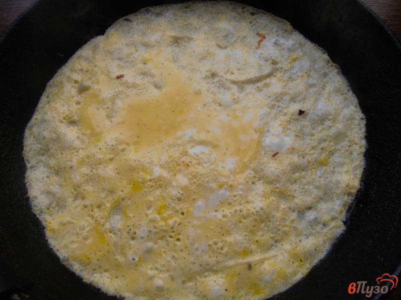 Фото приготовление рецепта: Салат из дайкона с курицей и овощами шаг №6