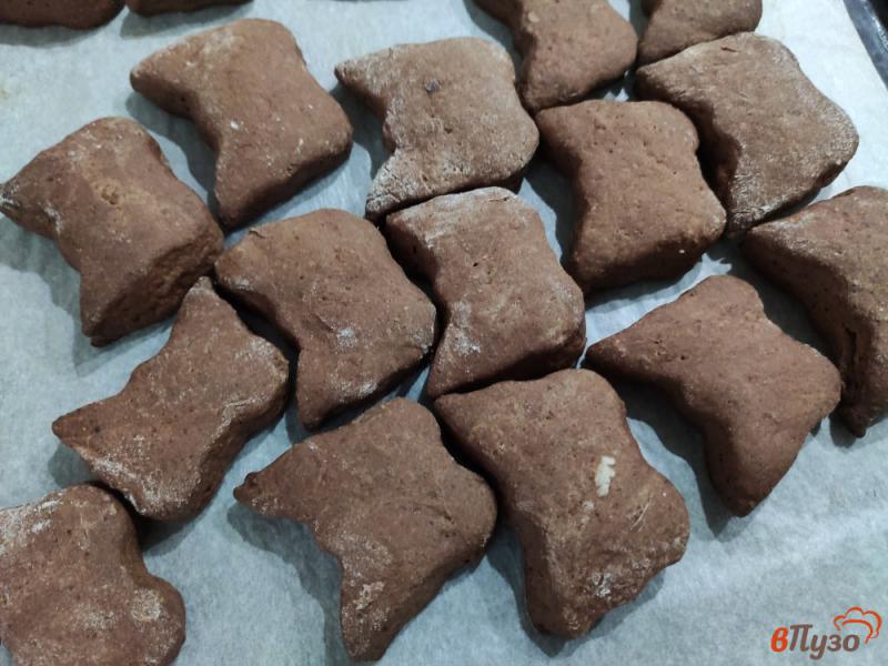 Фото приготовление рецепта: Творожное печенье с какао шаг №8