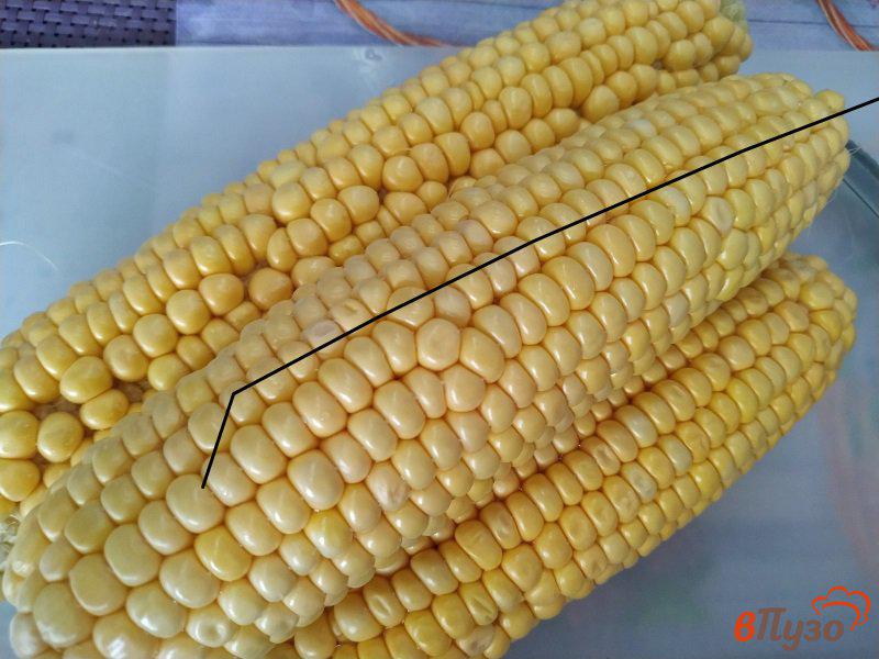 Фото приготовление рецепта: Отварная кукуруза в мультиварке шаг №2
