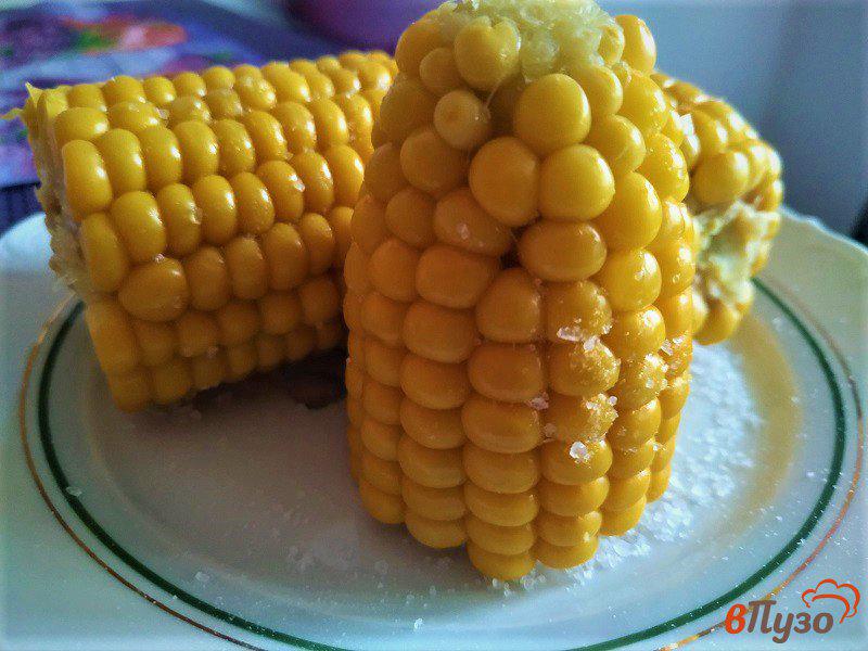 Фото приготовление рецепта: Отварная кукуруза в мультиварке шаг №6