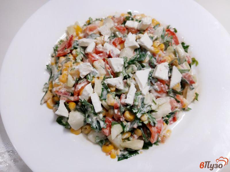 Фото приготовление рецепта: Салат овощной с кукурузой шаг №6