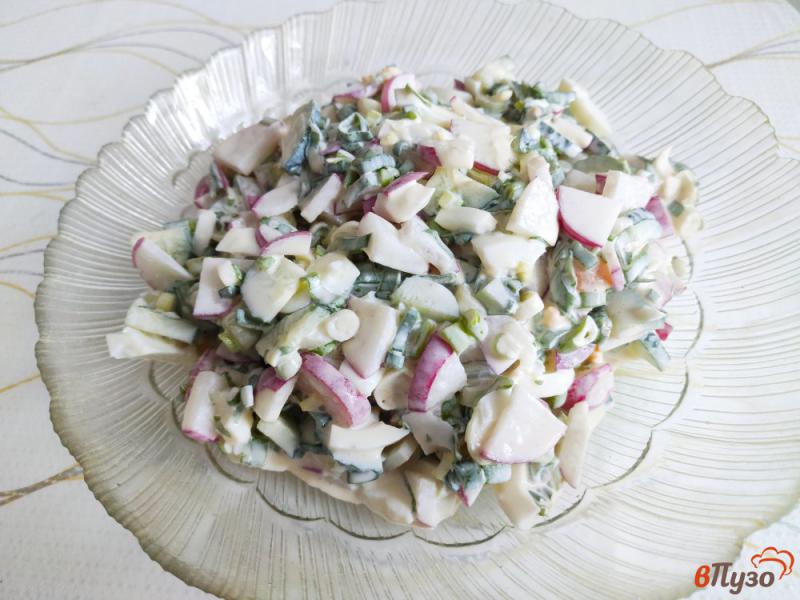 Фото приготовление рецепта: Овощной салат с яйцами и сметаной шаг №5