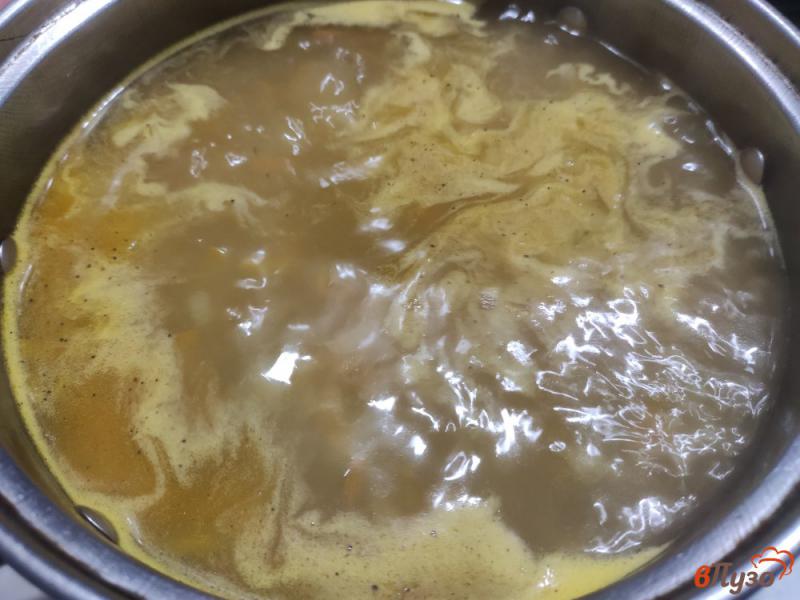 Фото приготовление рецепта: Макаронный суп на бульоне шаг №4