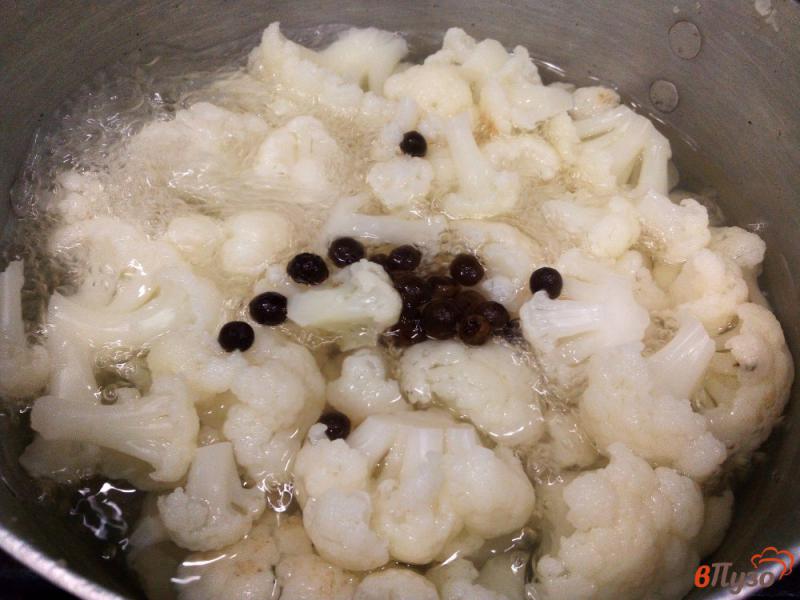 Фото приготовление рецепта: Цветная капуста в соевом соусе шаг №2