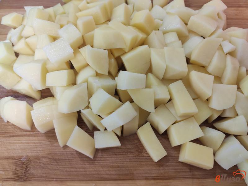 Фото приготовление рецепта: Картофельный суп с пельменями шаг №1