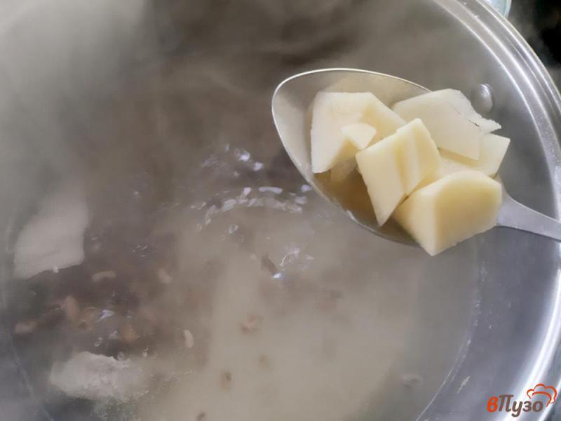Фото приготовление рецепта: Суп фасолевый с говядиной шаг №7