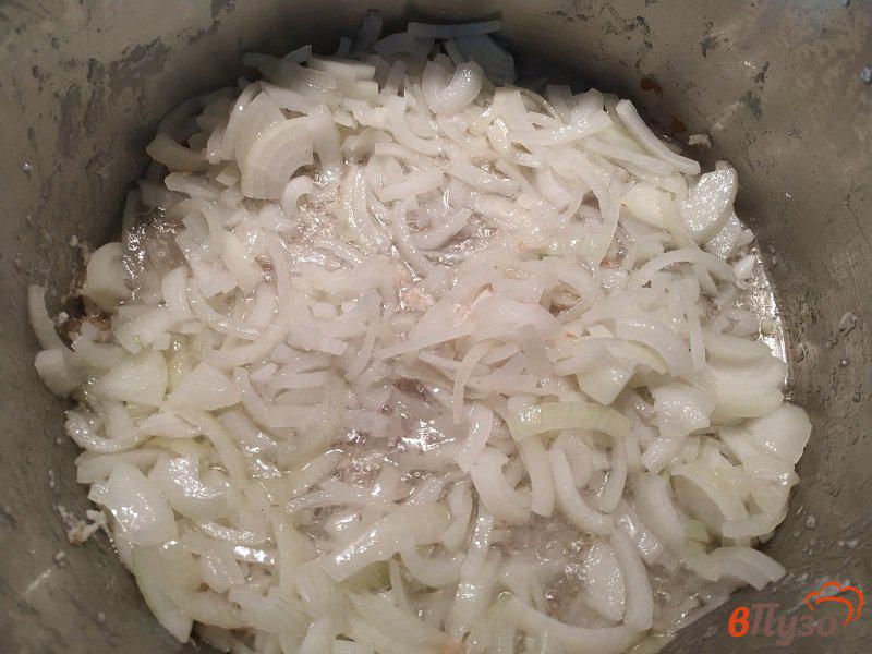 Фото приготовление рецепта: Куриное филе в сметано-томатном соусе шаг №4
