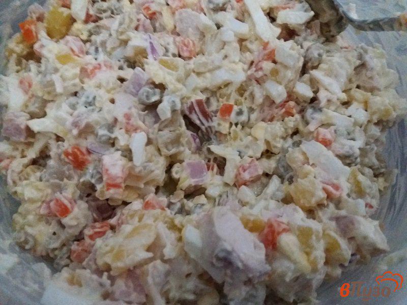 Фото приготовление рецепта: Салат мясной с горошком шаг №13