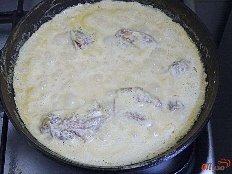 Фото приготовление рецепта: Кролик в соусе с чесноком шаг №7