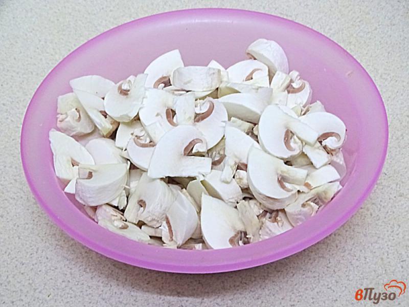 Фото приготовление рецепта: Кукурузная каша с грибами шаг №2