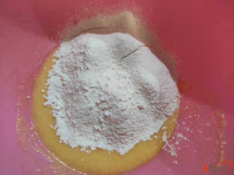 Фото приготовление рецепта: Песочное печенье на сковороде шаг №3
