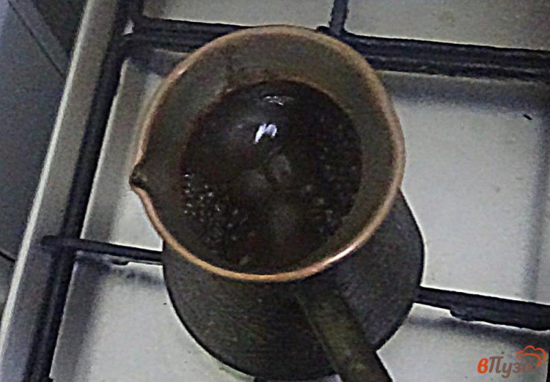 Фото приготовление рецепта: Кофе с молоком шаг №5