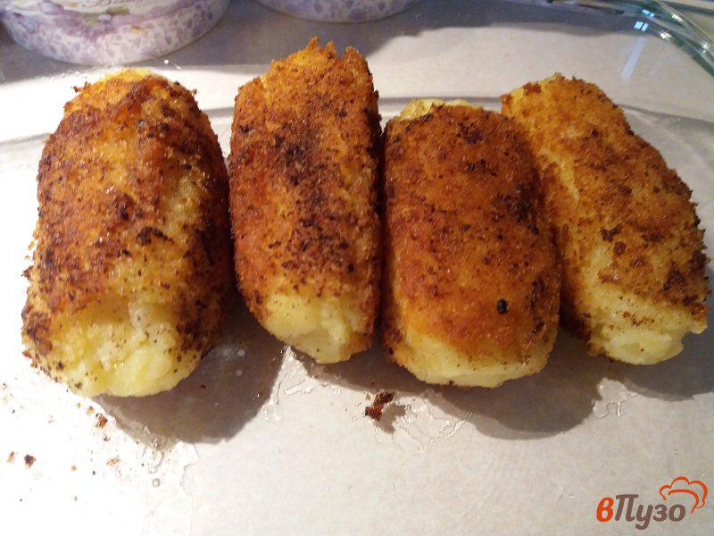 Фото приготовление рецепта: Картофельные палочки с моцареллой шаг №6
