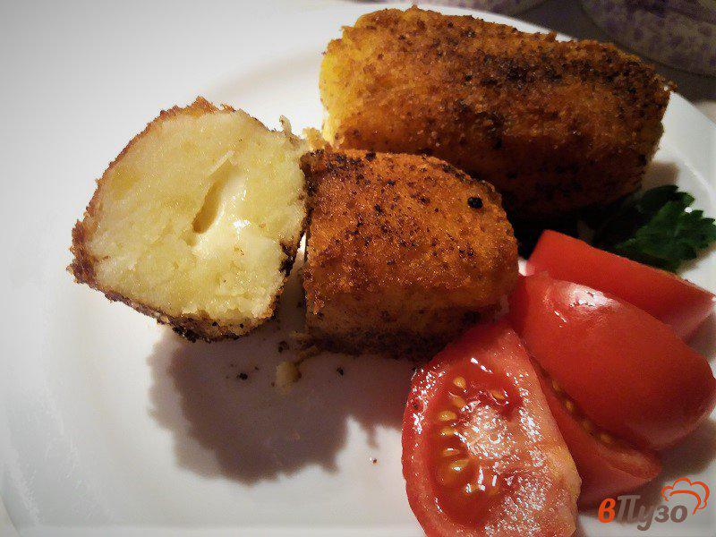 Фото приготовление рецепта: Картофельные палочки с моцареллой шаг №8