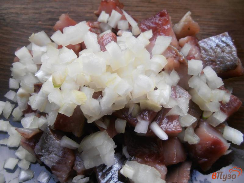 Фото приготовление рецепта: Салат из сельди с рисом шаг №4