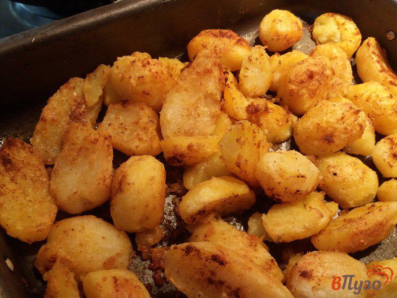 Фото приготовление рецепта: Запеченный картофель с паприкой шаг №4