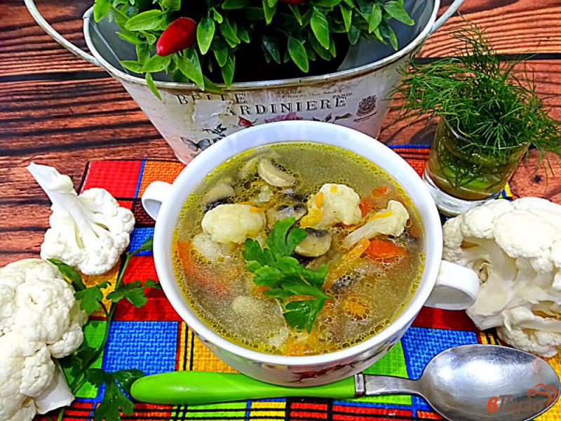 Фото приготовление рецепта: Суп с чечевицей грибами и цветной капустой шаг №8