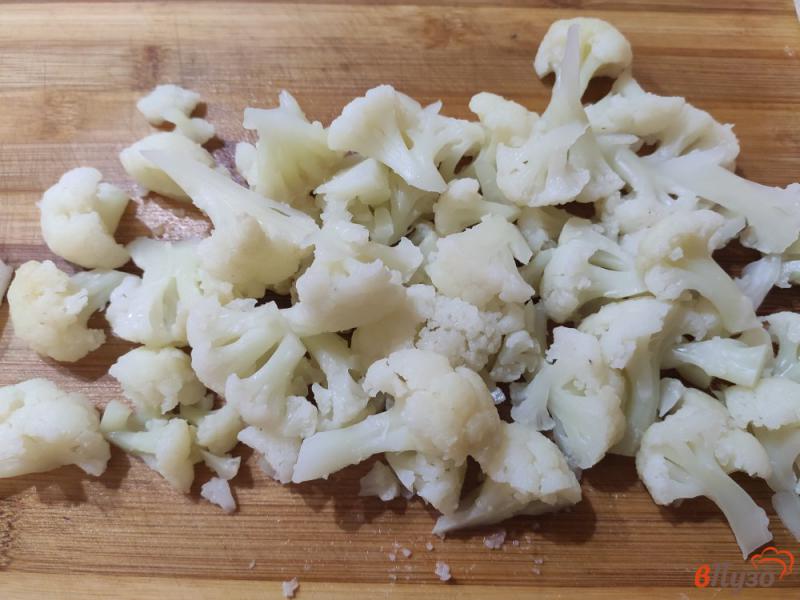 Фото приготовление рецепта: Салат из цветной капусты шаг №2