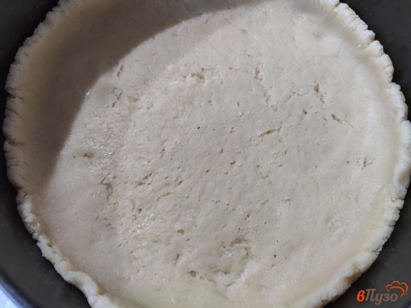 Фото приготовление рецепта: Песочный пирог с яблочной начинкой шаг №5