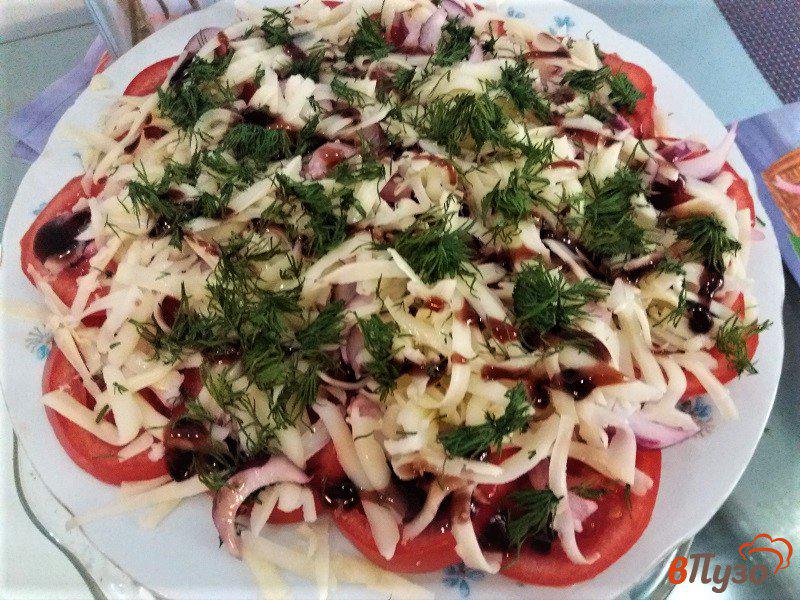 Фото приготовление рецепта: Салат из помидор и моцареллы шаг №10