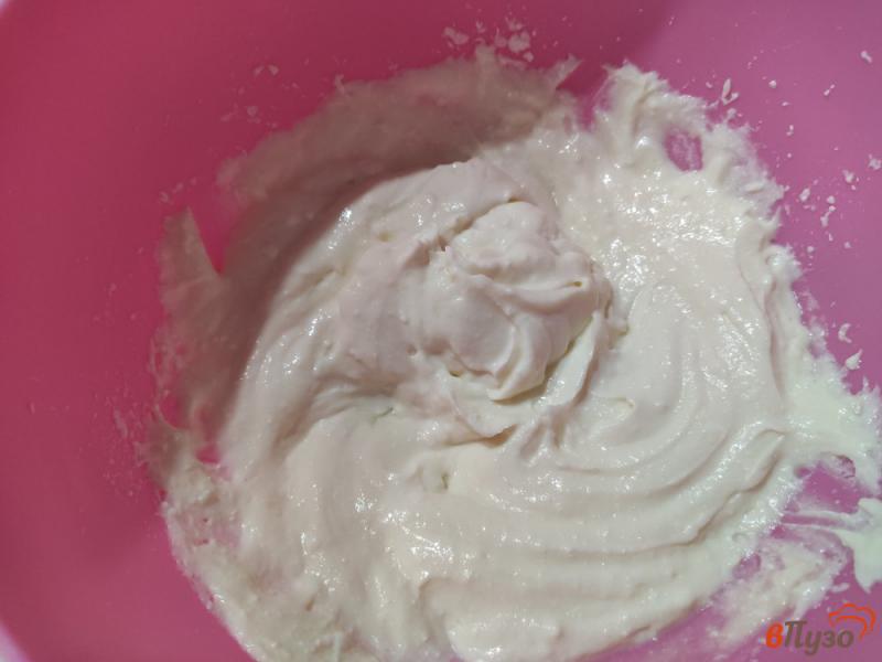 Фото приготовление рецепта: Творожно-сметанный крем для торта шаг №2