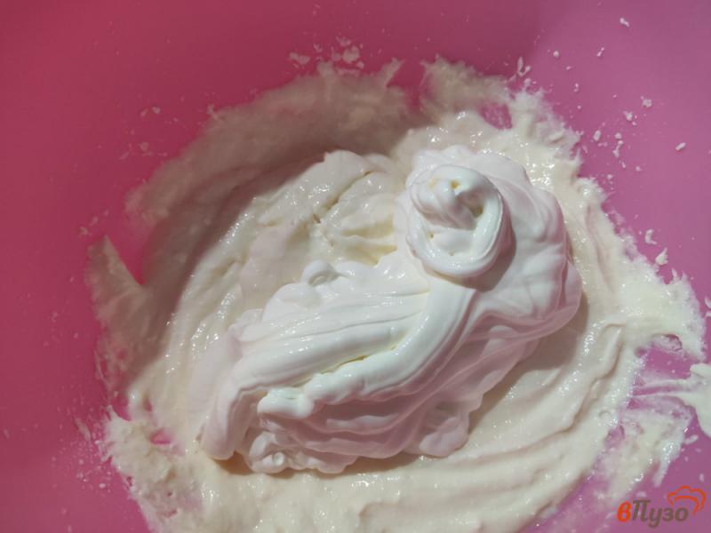 Фото приготовление рецепта: Творожно-сметанный крем для торта шаг №3
