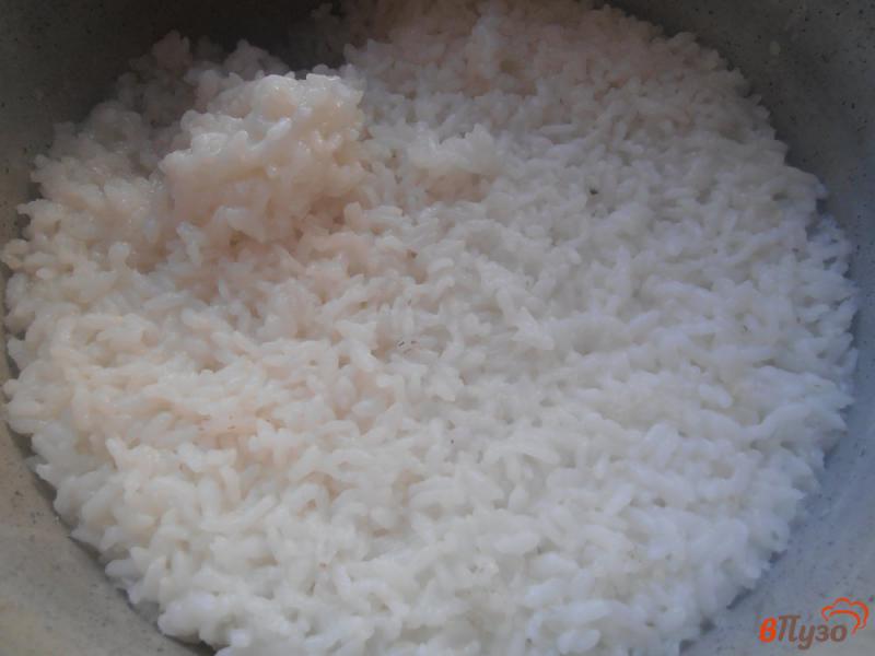 Фото приготовление рецепта: Рис с фаршем в томате шаг №1