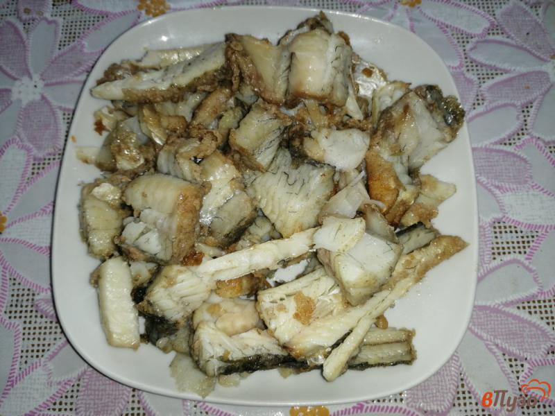 Фото приготовление рецепта: Паштет из рыбы с морковью, луком и яйцами шаг №2