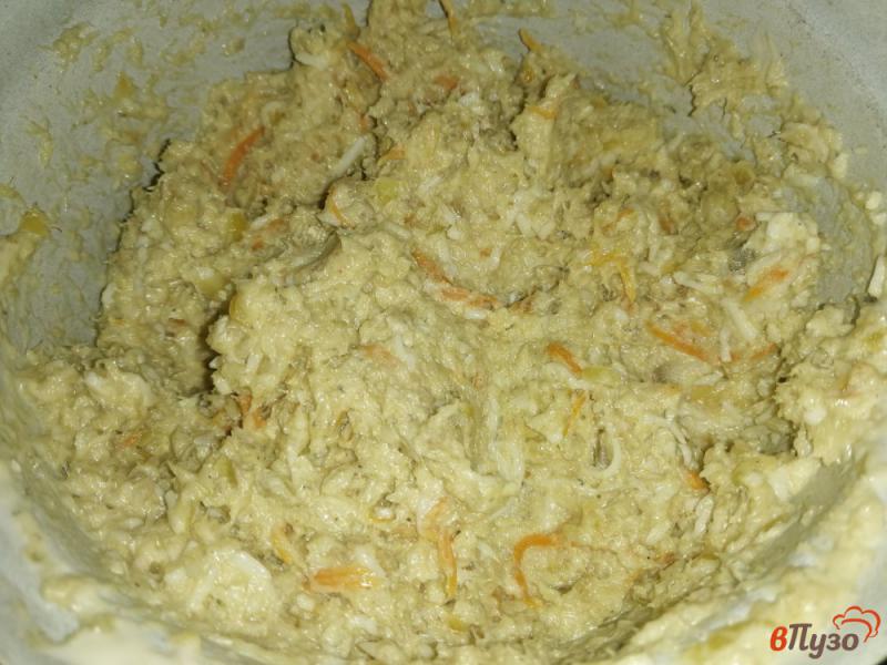 Фото приготовление рецепта: Паштет из рыбы с морковью, луком и яйцами шаг №9