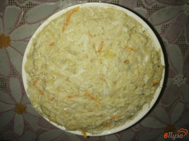 Фото приготовление рецепта: Паштет из рыбы с морковью, луком и яйцами шаг №10