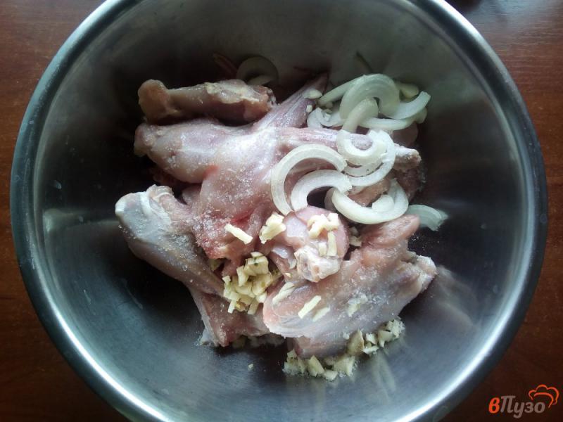 Фото приготовление рецепта: Кролик в сметане запечённый в духовке шаг №1