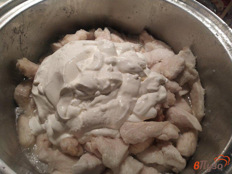 Фото приготовление рецепта: Куриное филе А ля Чкмерули шаг №6