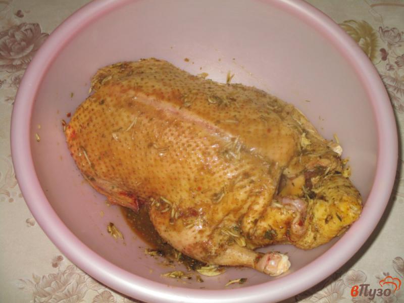 Фото приготовление рецепта: Утка запеченная в духовке шаг №4