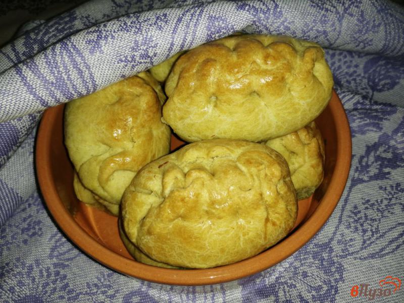 Фото приготовление рецепта: Быстрые пирожки с картофелем и грибами шаг №12