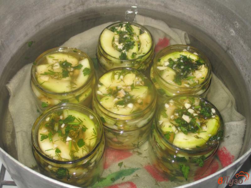 Фото приготовление рецепта: Салат из старых кабачков на зиму шаг №5