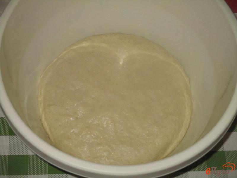 Фото приготовление рецепта: Пирожки на дрожжевом тесте с капустой в духовке шаг №6