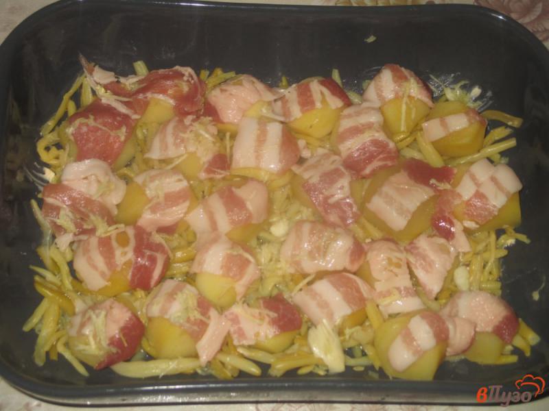 Фото приготовление рецепта: Картофель запеченный со спаржевой фасолью шаг №4