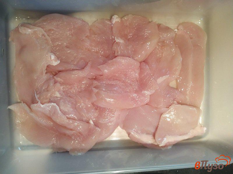 Фото приготовление рецепта: Куриные отбивные с карри шаг №2