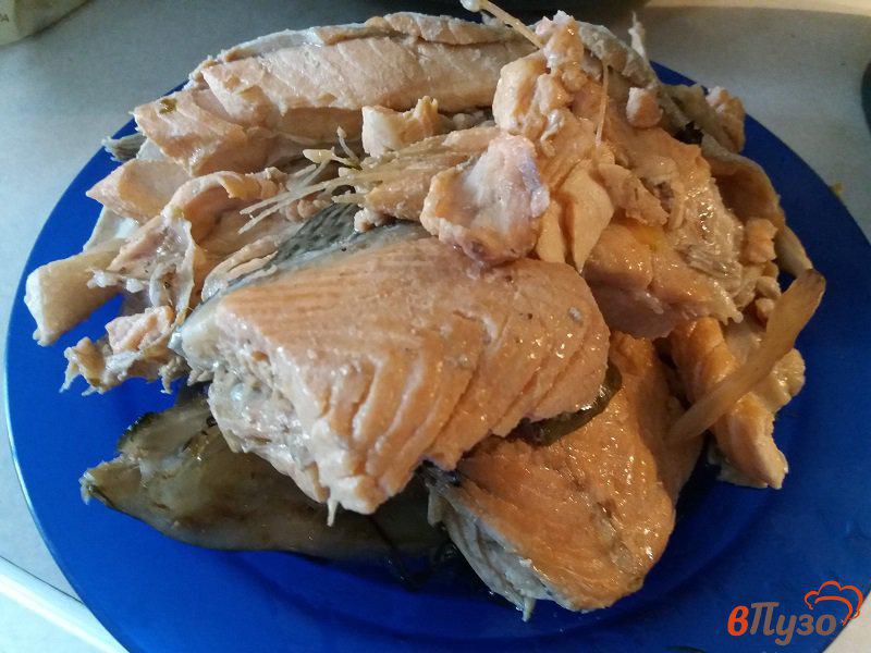 Фото приготовление рецепта: Рыбная солянка из форели шаг №14