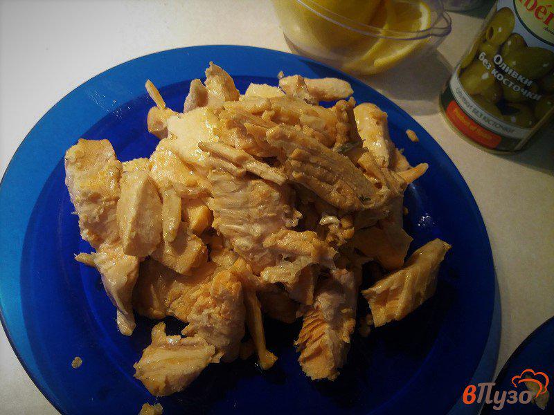 Фото приготовление рецепта: Рыбная солянка из форели шаг №16