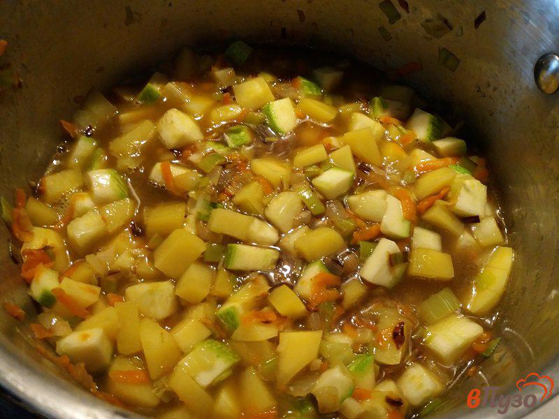 Фото приготовление рецепта: Картофельный суп шаг №7