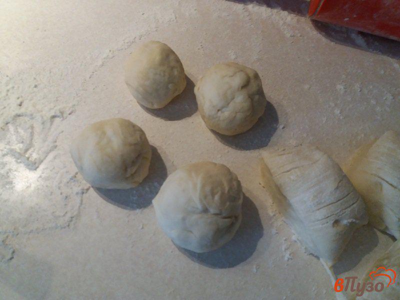 Фото приготовление рецепта: Чебуреки с мясом шаг №8
