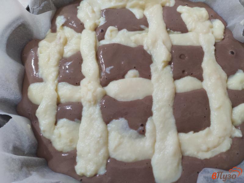 Фото приготовление рецепта: Шоколадный пирог на кефире с заварным кремом шаг №9